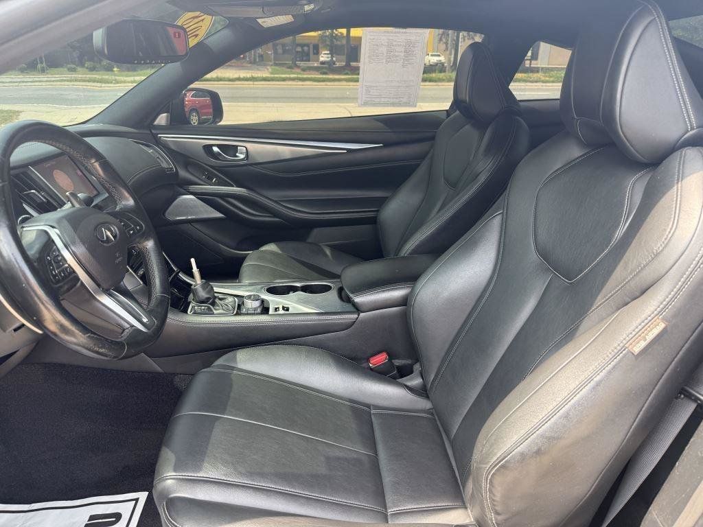 Used 2018 INFINITI Q60 3.0t Luxe AWD/4WD image 9