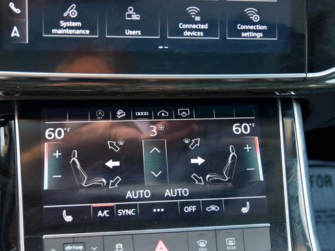 Used 2021 Audi Q7 3.0T Premium Plus image 24