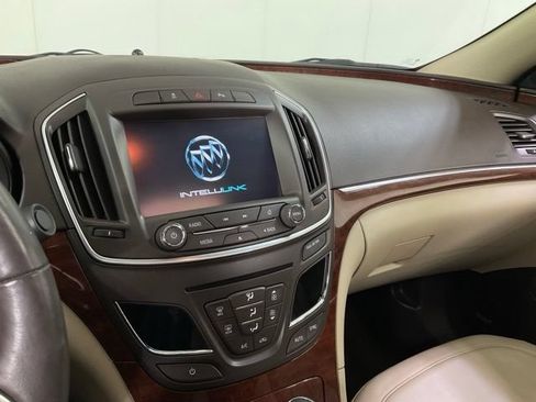 Used 2016 Buick Regal Premium FWD image 16