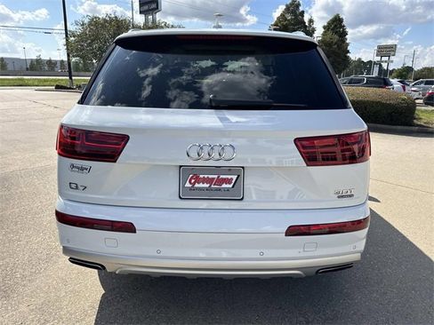 Used 2018 Audi Q7 3.0T Prestige w/ Prestige Package image 6