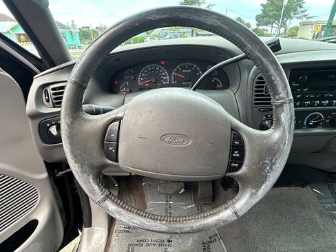 Used 2002 Ford F150 Lariat AWD/4WD image 18