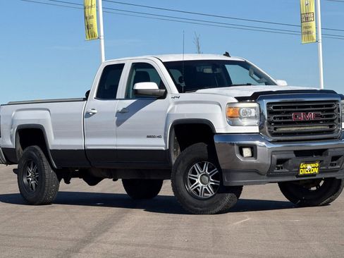 Used 2015 GMC Sierra 2500 SLE AWD/4WD image 1