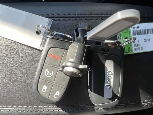 New 2026 Jeep Compass Latitude image 34