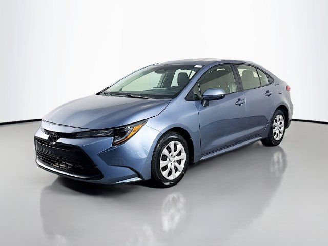 Used 2023 Toyota Corolla LE FWD image 4