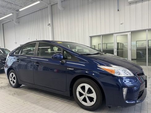 Used 2012 Toyota Prius Two image 1