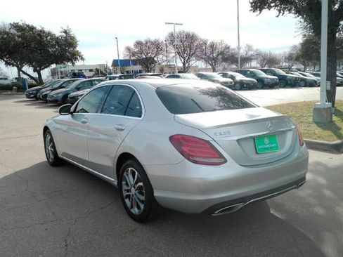 Used 2016 Mercedes-Benz C 300 4MATIC Sedan image 9