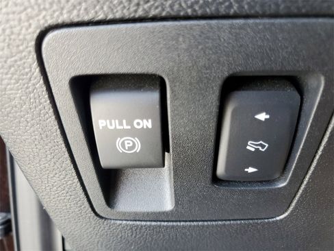 Used 2019 Ford F150 XLT w/ Equipment Group 302A Luxury image 20