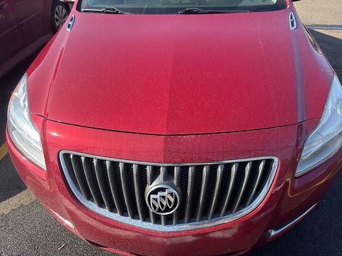 Used 2013 Buick Regal Premium image 2