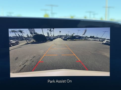 Used 2024 Cadillac XT4 Premium Luxury image 25