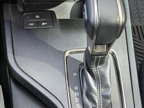 Used 2022 Ford Ranger XLT w/ Equipment Group 301A Mid RWD image 13