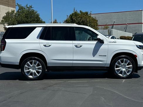 Used 2024 Chevrolet Tahoe High Country AWD/4WD image 6