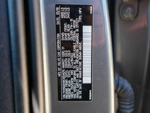 Used 2019 Volvo XC40 T5 Momentum AWD/4WD image 38