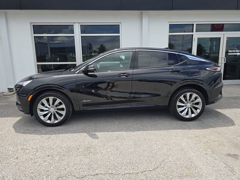 Certified 2025 Buick Envista Avenir FWD image 4