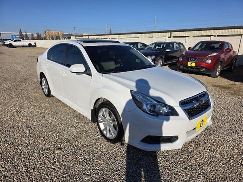 Used 2013 Subaru Legacy 2.5i Premium image 3
