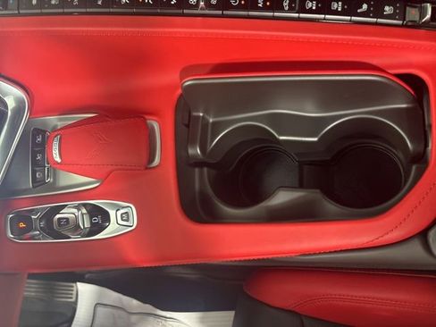Used 2022 Chevrolet Corvette Stingray Premium Conv w/ Z51 Performance Package RWD image 14
