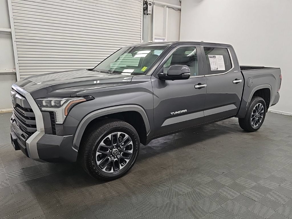 Used 2024 Toyota Tundra Limited AWD/4WD image 5