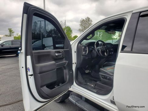 Used 2020 GMC Sierra 2500 AT4 w/ AT4 Premium Package AWD/4WD image 16