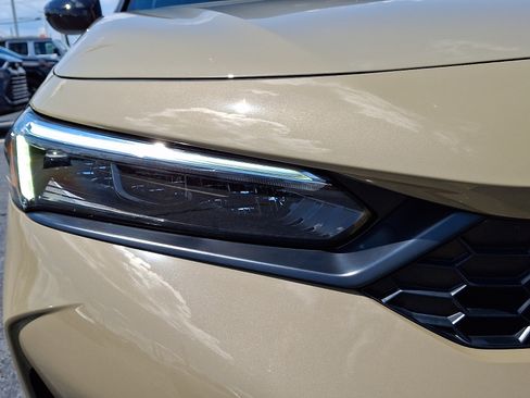 Used 2025 Honda Civic Sport image 4
