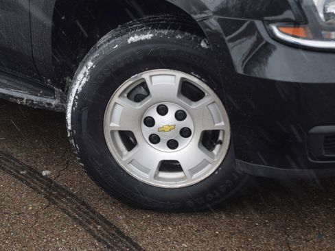 Used 2017 Chevrolet Tahoe 4WD image 28