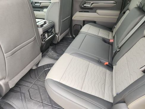 New 2026 Chevrolet Silverado 2500 ZR2 AWD/4WD image 31