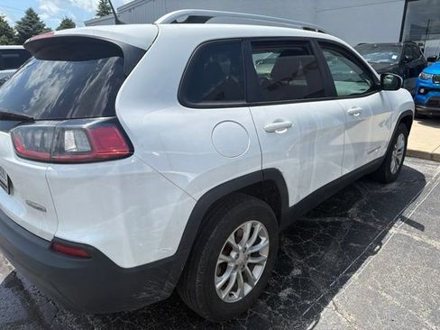 Used 2020 Jeep Cherokee Latitude w/ Cold Weather Group AWD/4WD image 8