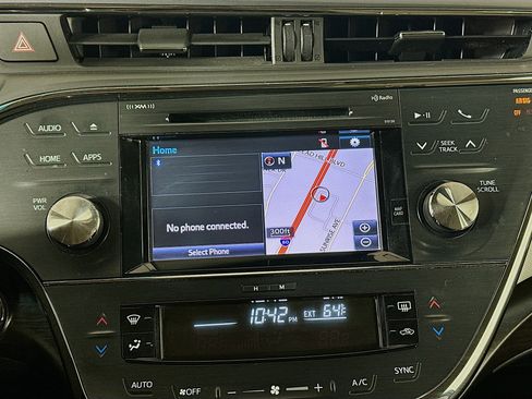 Used 2016 Toyota Avalon XLE Premium image 21