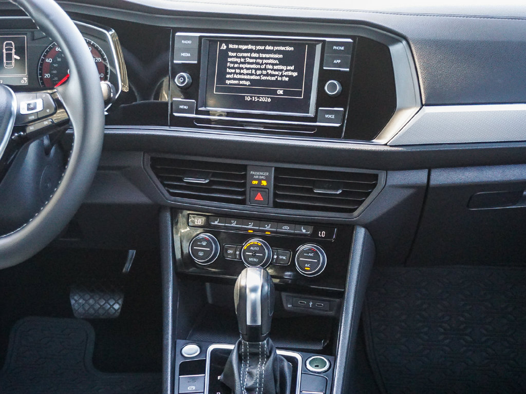 Used 2020 Volkswagen Jetta SE FWD image 16