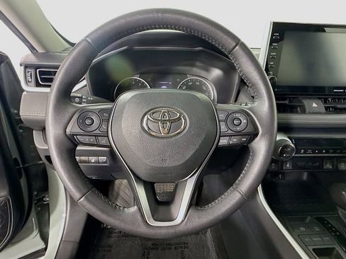 Certified 2022 Toyota RAV4 XLE w/ Convenience Package FWD image 11