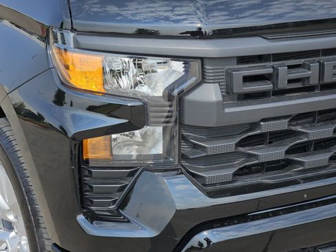 New 2026 Chevrolet Silverado 1500 Custom RWD image 9