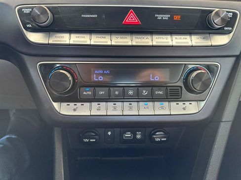 Used 2019 Hyundai Sonata SEL w/ Tech Package 02 FWD image 14