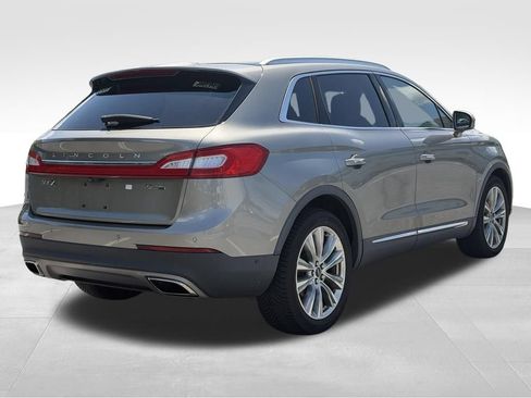Used 2016 Lincoln MKX Reserve w/ Technology Package AWD/4WD image 9