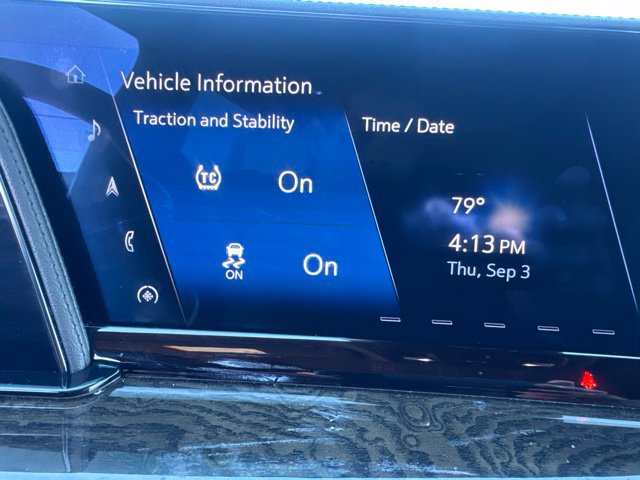 Used 2023 Cadillac Escalade Premium Luxury AWD/4WD image 37