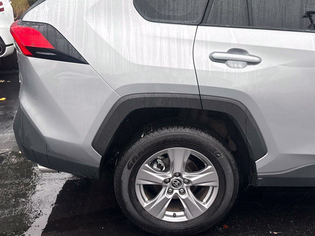 Used 2025 Toyota RAV4 XLE w/ Convenience Package AWD/4WD image 8