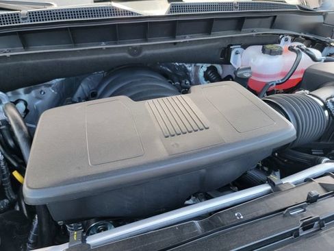 New 2026 Chevrolet Suburban Premier w/ Sun And Tow Package AWD/4WD image 32
