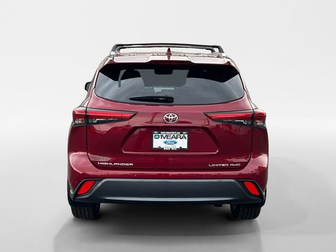 Used 2023 Toyota Highlander Limited AWD/4WD image 4