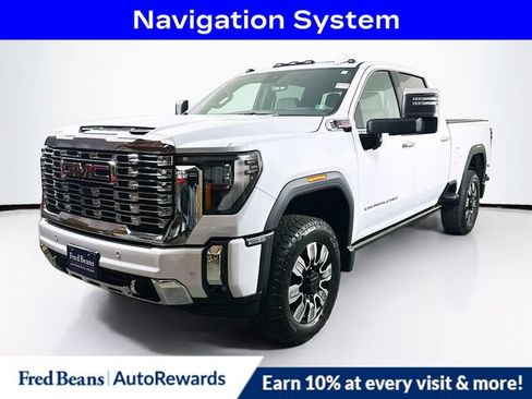 Used 2026 GMC Sierra 3500 Denali w/ Denali Reserve Package AWD/4WD image 3