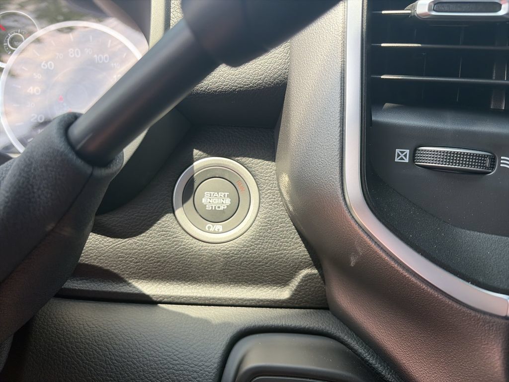 New 2027 RAM 3500 Big Horn AWD/4WD image 25