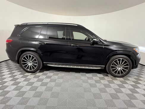 Used 2023 Mercedes-Benz GLS 450 4MATIC image 8