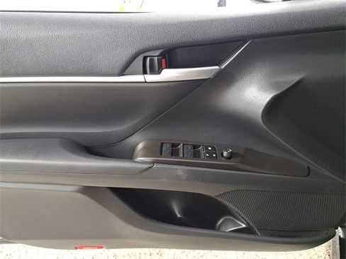 Used 2024 Toyota Camry LE image 21