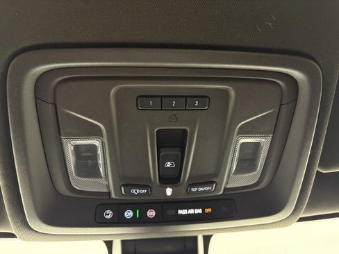 Used 2023 GMC Sierra 2500 Denali image 33