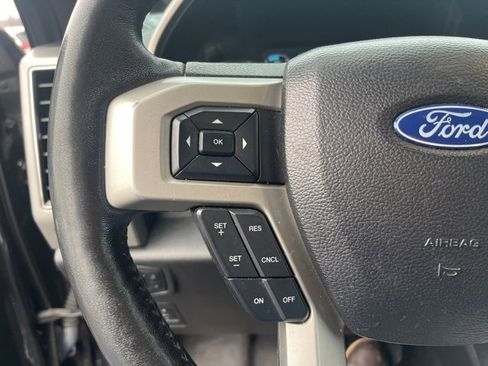 Used 2019 Ford F150 Lariat w/ Equipment Group 502A Luxury image 16