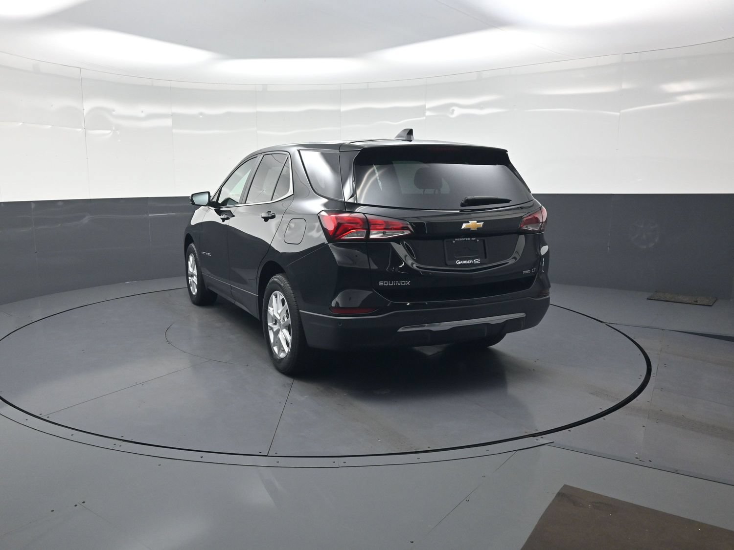 Used 2024 Chevrolet Equinox LT AWD/4WD image 5