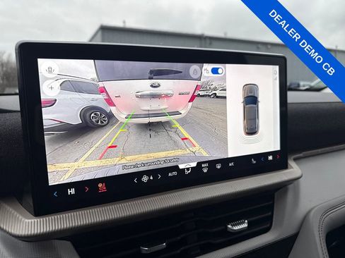 Used 2025 Ford Explorer Active w/ Active Comfort Package image 29