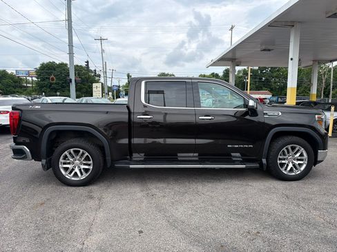 Used 2019 GMC Sierra 1500 SLT w/ SLT Premium Package AWD/4WD image 21