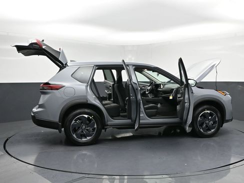 New 2026 Nissan Rogue SV w/ Cold Weather Package image 36