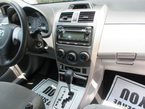Used 2012 Toyota Corolla LE w/ Premium Pkg FWD image 20