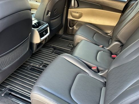 New 2026 Kia Carnival image 8