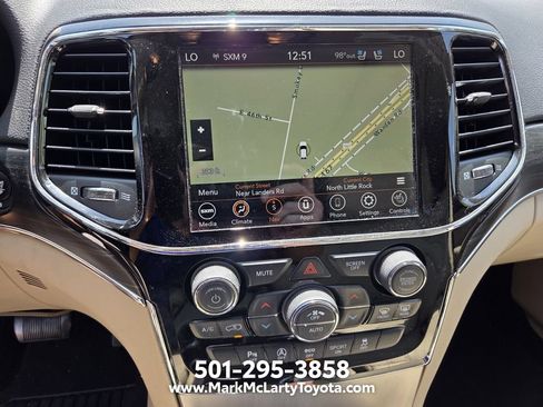 Used 2020 Jeep Grand Cherokee Limited w/ Luxury Group II RWD image 25