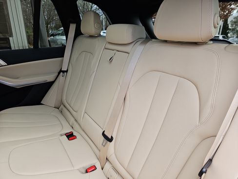 Used 2020 BMW X5 sDrive40i w/ Convenience Package image 16