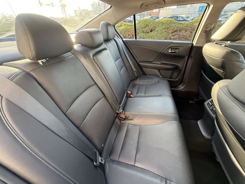 Used 2017 Honda Accord EX-L image 36